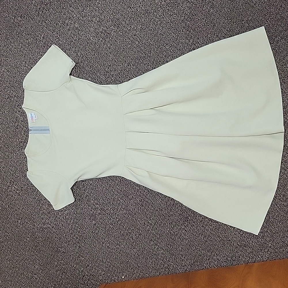 LuLaRoe Amelia Creamy White Pleated Dress